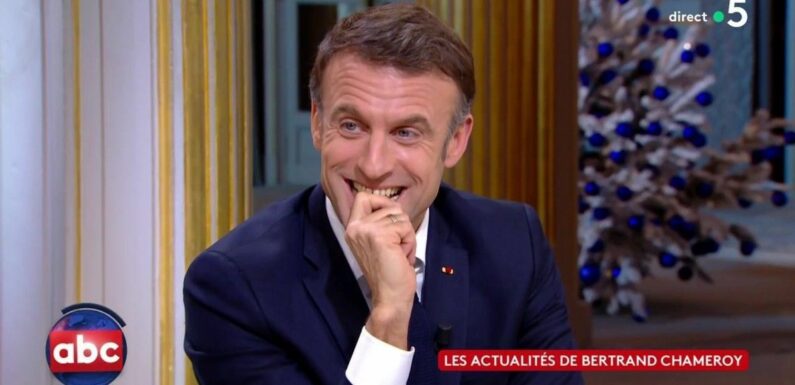 Bertrand Chameroy enchaîne les tacles face à Emmanuel Macron, la réaction hilarante du chef de l'État